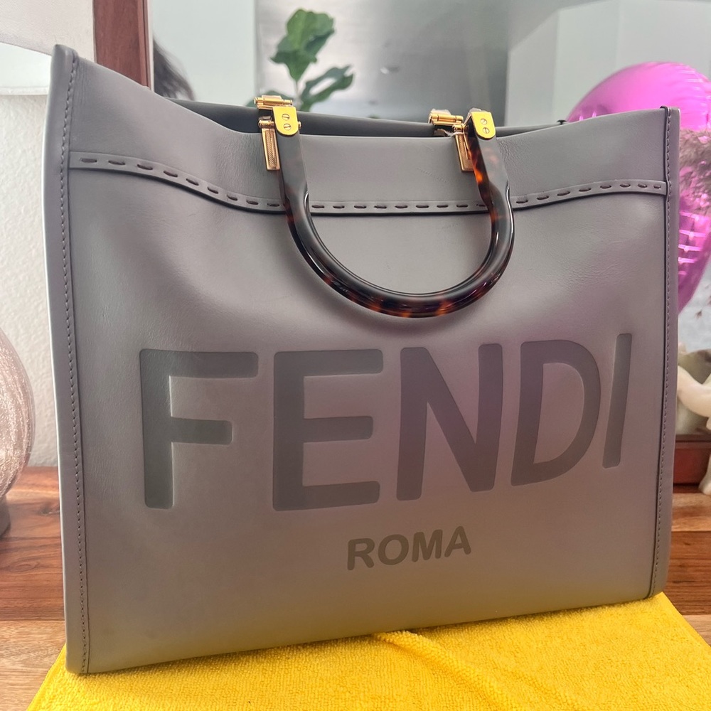 FENDI SUNSHINE TOTE MEDIUM